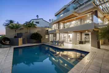 1/14 First Avenue, Avenues