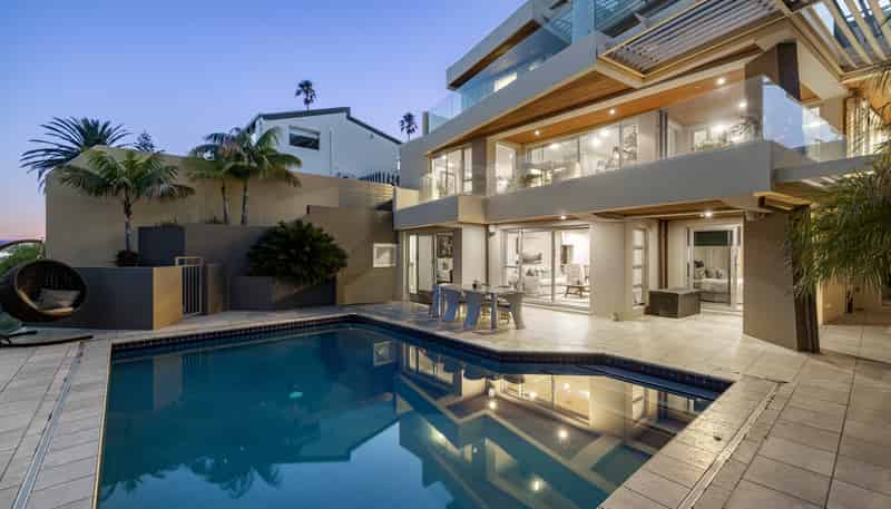 1/14 First Avenue, Avenues