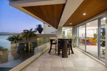 1/14 First Avenue, Avenues