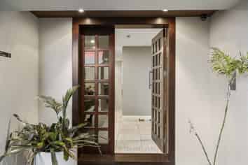 1/14 First Avenue, Avenues