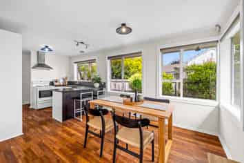 135 Condell Avenue, Bryndwr