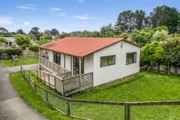 49 Leinster Avenue, Raumati South