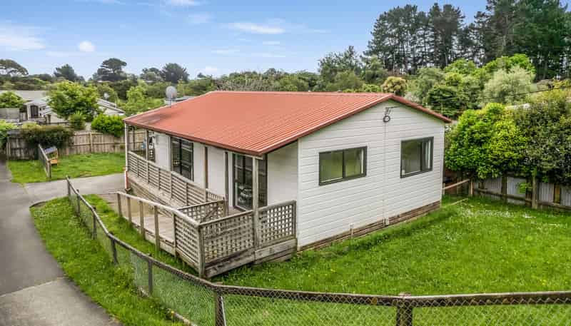 49 Leinster Avenue, Raumati South