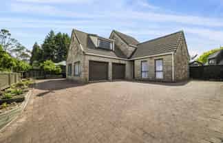 B/7  Moncur Drive , Springfield