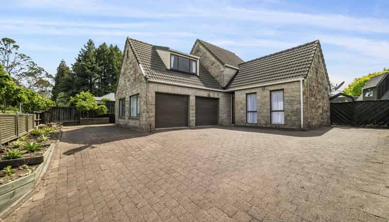 B/7  Moncur Drive , Springfield