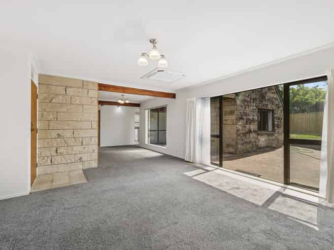 B/7  Moncur Drive , Springfield