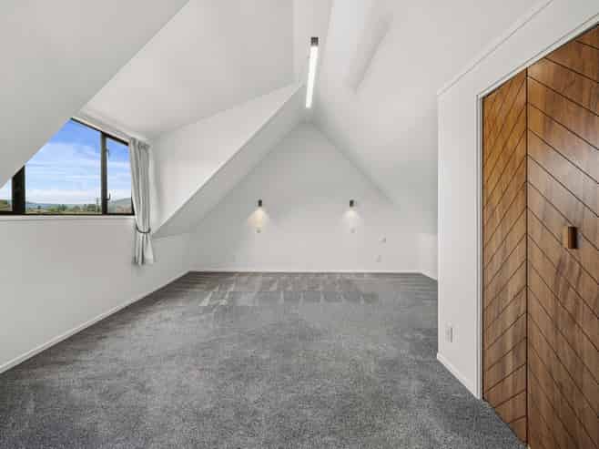 B/7  Moncur Drive , Springfield