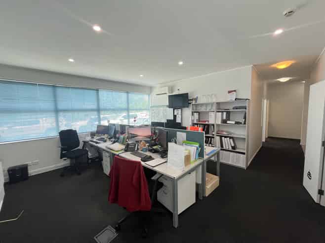 Superb road front industrial