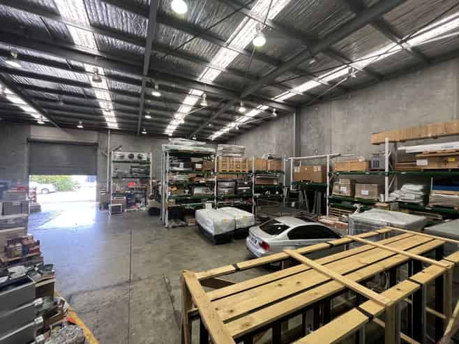 Superb road front industrial