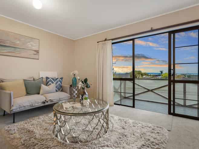 5 Denarius Lane, Glendene