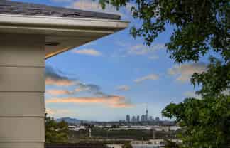 5 Denarius Lane, Glendene