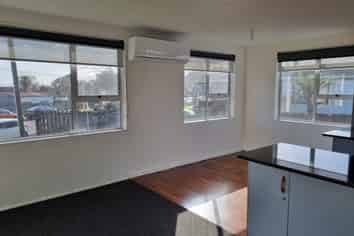 31 Porikapa Road, Owhata