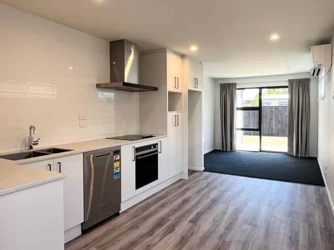 10 Oakmill Drive, Casebrook