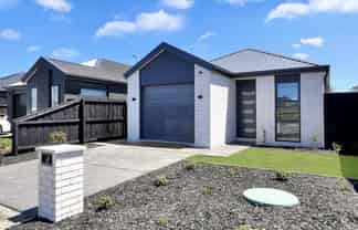 10 Oakmill Drive, Casebrook