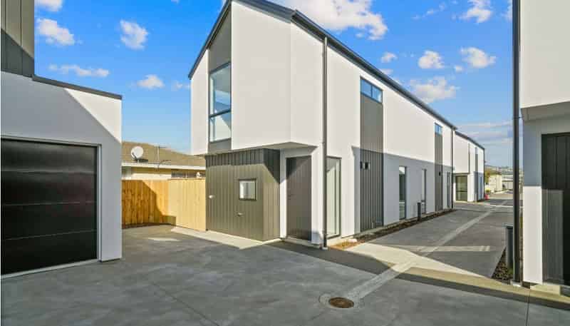 3/51 Laurence Street, Waltham