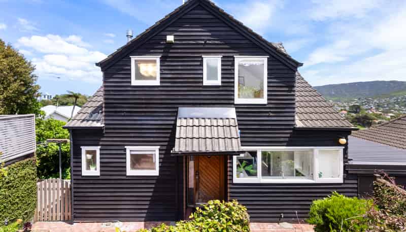 16A Indira Place, Khandallah