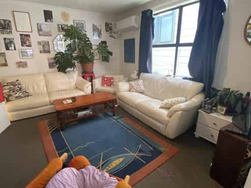 43 Hall Street, Newtown