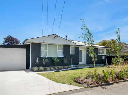 14 Claxton Place, Saint Martins