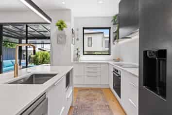 3 Sierra Pine Road, Hobsonville