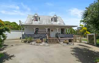 32B Sikkim Crescent, Clover Park