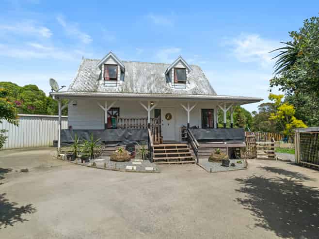 32B Sikkim Crescent, Clover Park