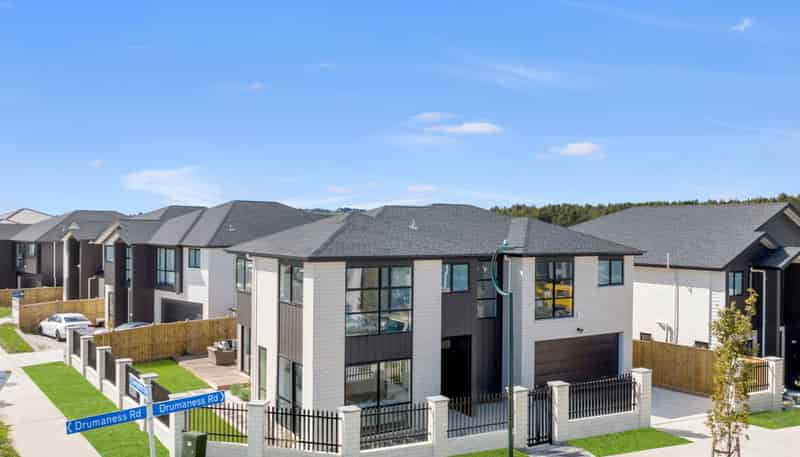 15 Drumaness Road, Flat Bush