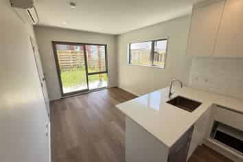 9 Te Ara Wai, Mangere East