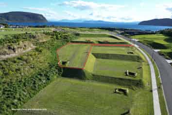 8 Otaketake Drive, Kinloch