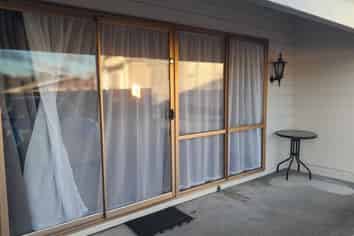 4/219 South Road, Hawera