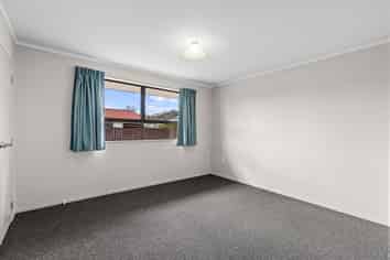 402A Ngatai Road, Bellevue