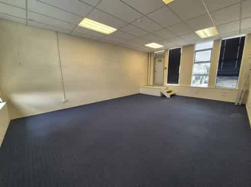 Versatile office space in Te Atatū