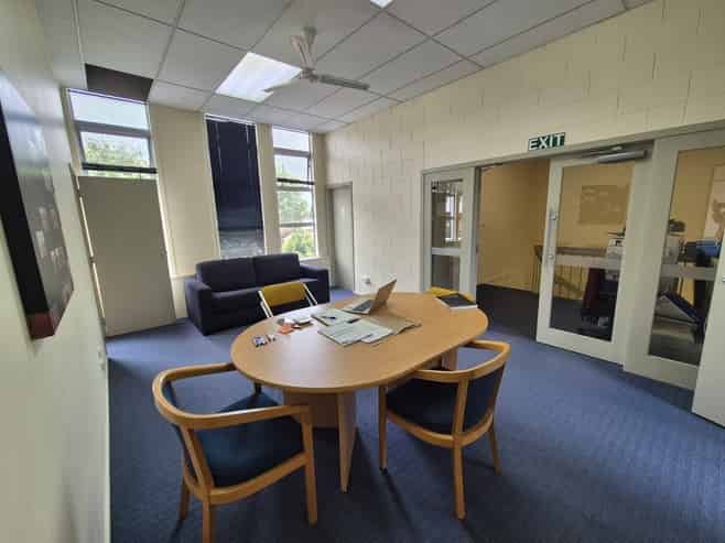 Versatile office space in Te Atatū