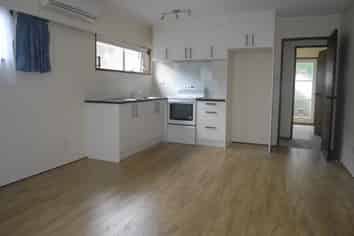 2 Faith Bullock Place, New Lynn