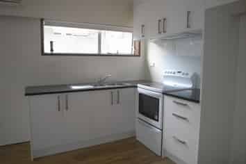 2 Faith Bullock Place, New Lynn