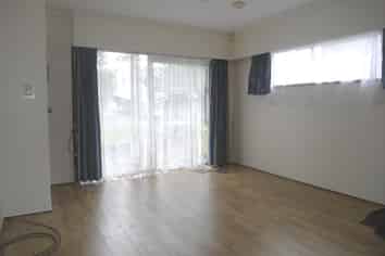 2 Faith Bullock Place, New Lynn