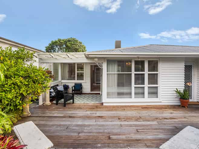 18 Selwyn Crescent, Forrest Hill