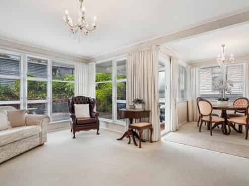 18 Selwyn Crescent, Forrest Hill