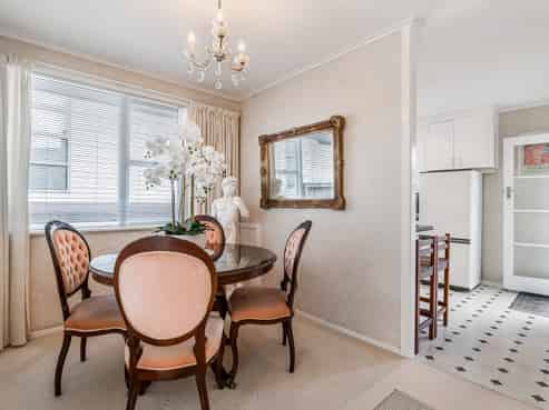 18 Selwyn Crescent, Forrest Hill