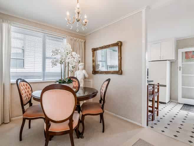 18 Selwyn Crescent, Forrest Hill