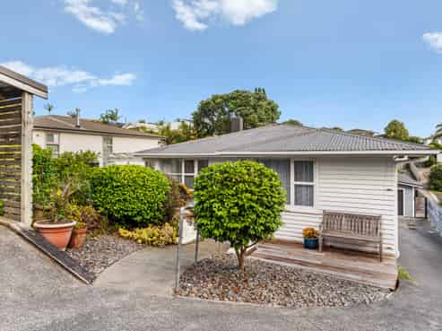 18 Selwyn Crescent, Forrest Hill