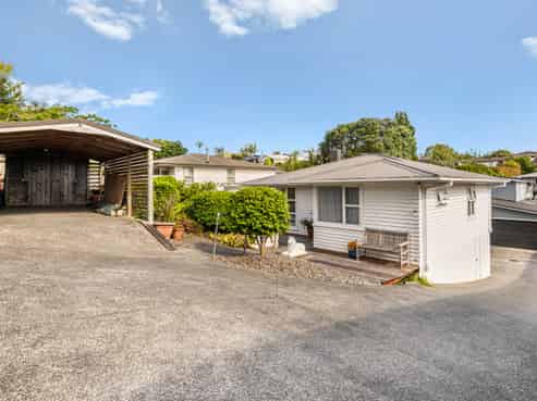 18 Selwyn Crescent, Forrest Hill