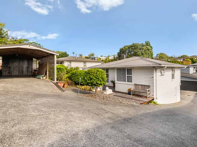 18 Selwyn Crescent, Forrest Hill