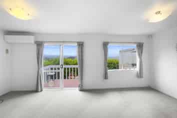 2/14 Chalmers Street, Avondale