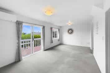 2/14 Chalmers Street, Avondale