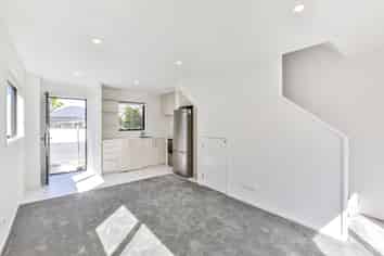 202C Carrington Road, Mount Albert