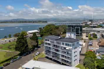 6/22 Cliff Road, Tauranga Central
