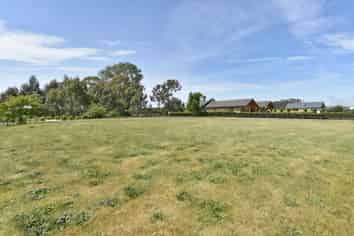 2 Atkinsons Lane, Pegasus