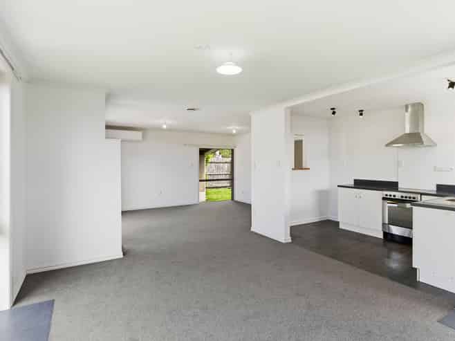 290 Brockville Road, Brockville