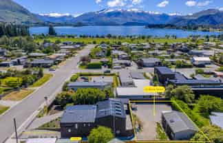 64 Roche Street, Wanaka