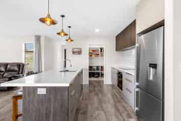 31 Hurley Drive, ROLLESTON